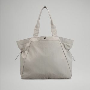lululemon side-cinch shopper bag 18 L (grey) - LIGHTLY USED IN GOOD CONDITION